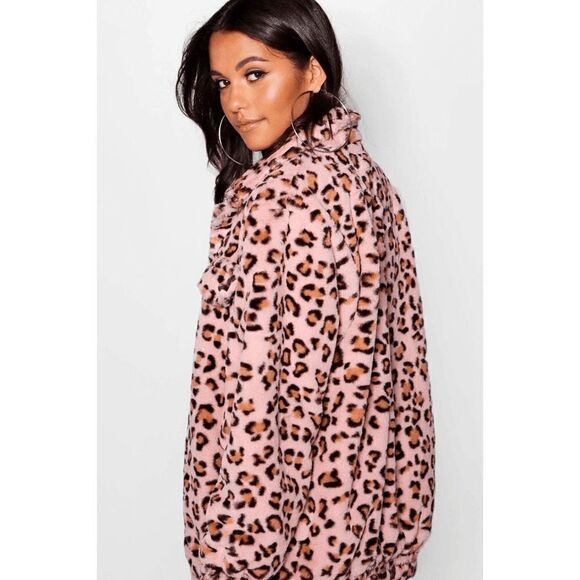 NWT {Victoria's Secret} Cozy Elegance:  Faux Fur Bomber, Size Small NWT - Picture 7 of 7